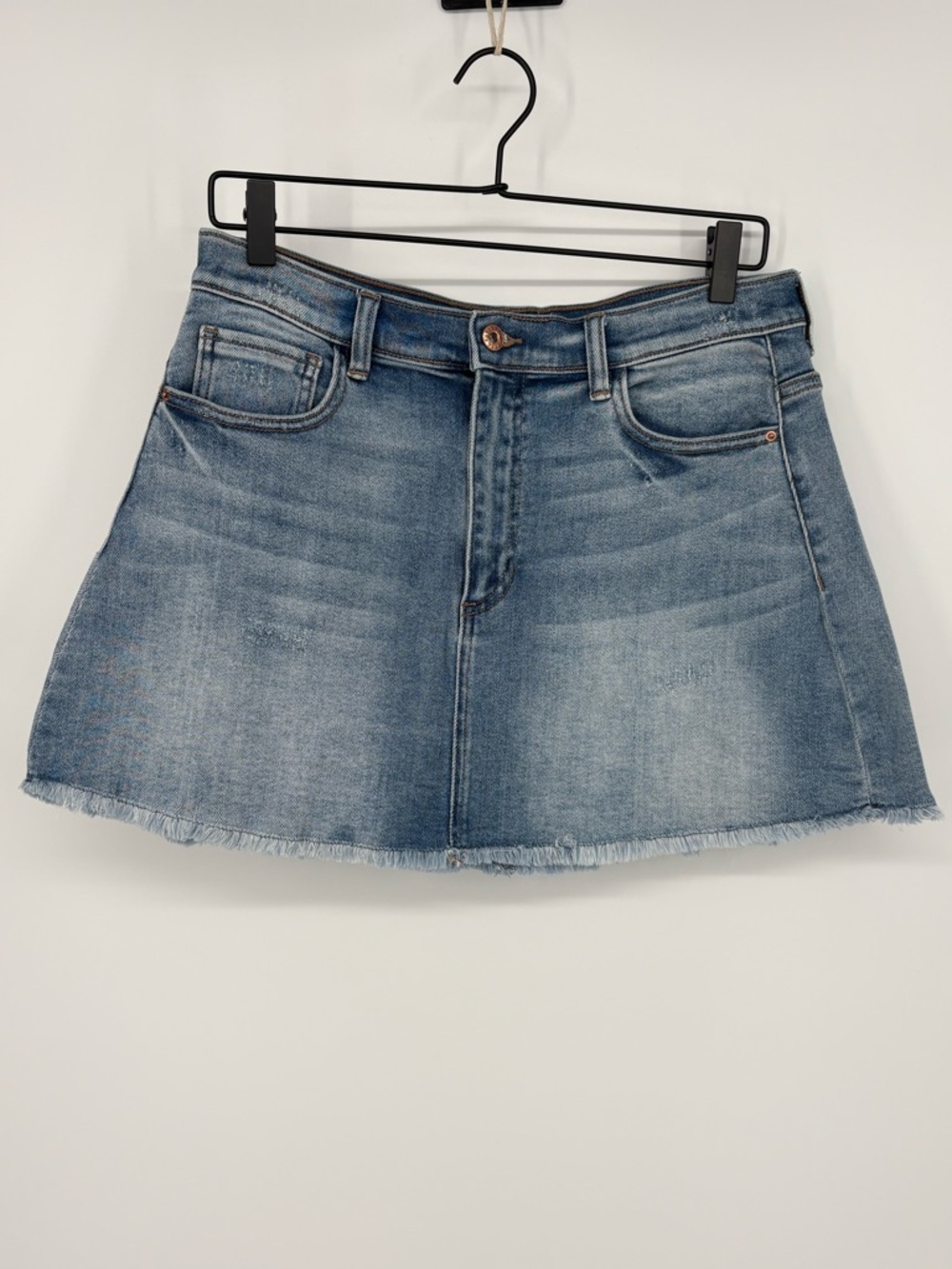 SNEAK PEEK Skirt Light Blue Denim Frayed Hem Mini Women’s Large